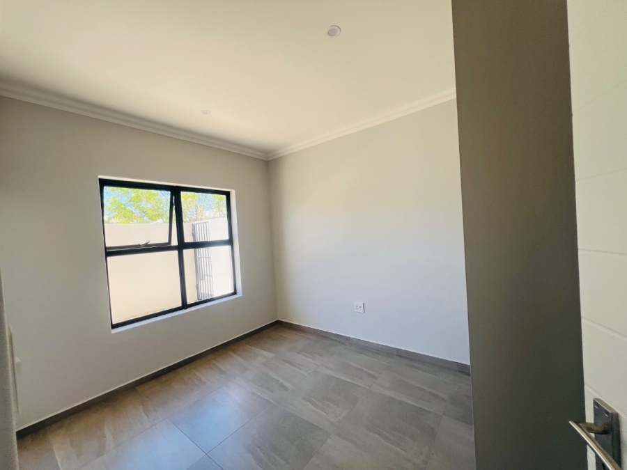 1 Bedroom Property for Sale in Table View Western Cape